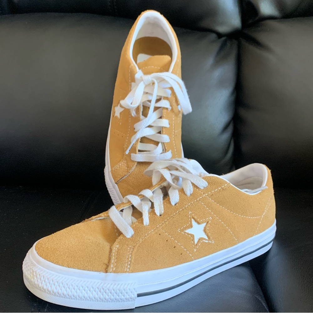 Men's Converse One Star Pro Size 8 Gold Yellow Great Condition Suede Sneaker